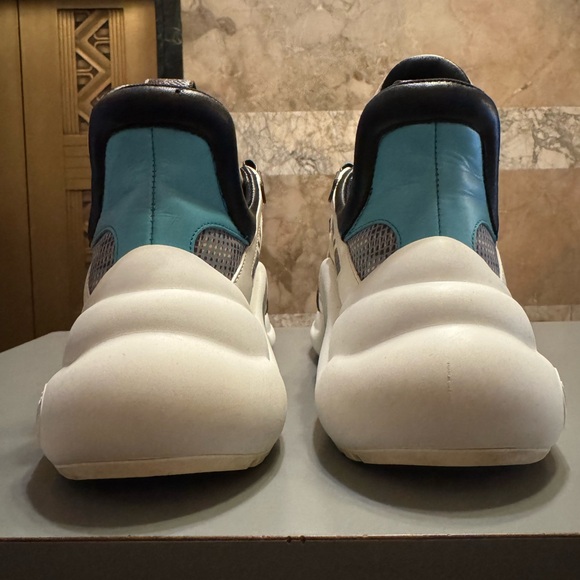 Louis Vuitton calfskin pop LV - Picture 2 of 16